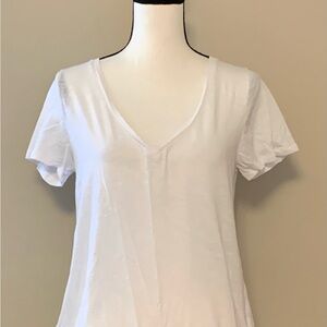 J Crew Classic White V-Neck Women's Top sz med euc